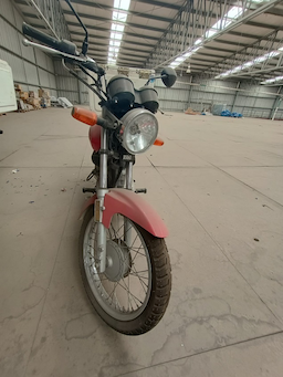 Yamaha YBR 125 — foto 1