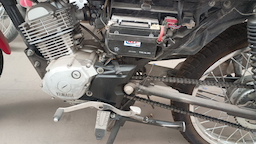 Yamaha YBR 125 — foto 8