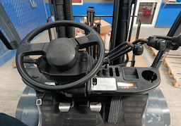 Toyota MONTACARGAS 8FGU25 — foto 3