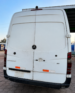 Mercedes Benz Cargo Van — foto 4