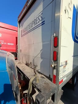 FREIGHTLINER FL 360 — foto 4