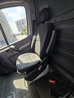 Mercedes Benz Sprinter — foto 10