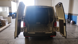 Volkswagen Transporter — foto 9