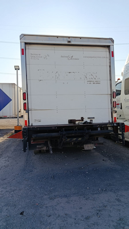 FREIGHTLINER FL 360 — foto 4