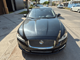 Jaguar XJ — foto 5