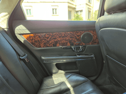 Jaguar XJ — foto 24