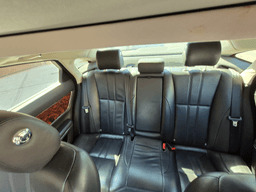 Jaguar XJ — foto 27
