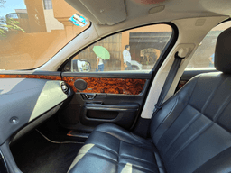 Jaguar XJ — foto 34