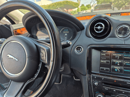 Jaguar XJ — foto 36