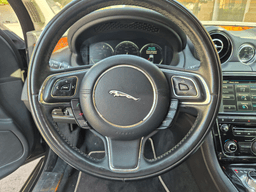 Jaguar XJ — foto 37