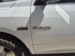 Chrysler Ram 2500 — foto 12
