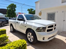 Chrysler Ram 2500 — foto 8