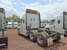 FREIGHTLINER Cascadia — foto 5