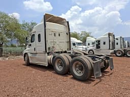 FREIGHTLINER Cascadia — foto 4