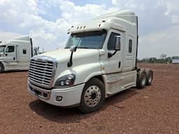 FREIGHTLINER Cascadia — foto 5