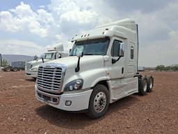 FREIGHTLINER Cascadia — foto 2