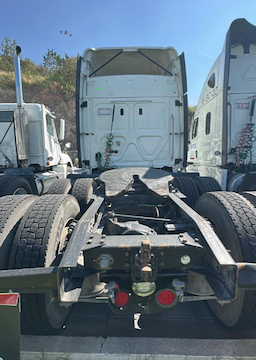 FREIGHTLINER Cascadia — foto 5