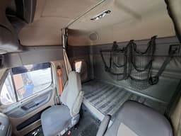 FREIGHTLINER Cascadia — foto 10