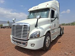 FREIGHTLINER Cascadia — foto 5