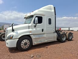 FREIGHTLINER Cascadia — foto 2