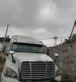 FREIGHTLINER Cascadia — foto 2