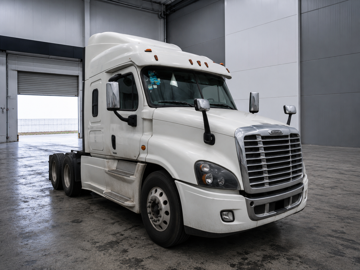 FREIGHTLINER Cascadia 2016 — Vehículo comercial seminuevo certificado