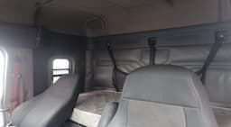FREIGHTLINER Cascadia — foto 7