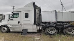 FREIGHTLINER Cascadia — foto 3