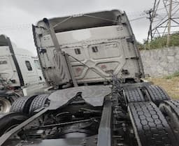 FREIGHTLINER Cascadia — foto 4