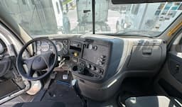 FREIGHTLINER Cascadia — foto 3