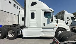 FREIGHTLINER Cascadia — foto 4