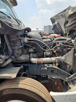 FREIGHTLINER Cascadia — foto 16