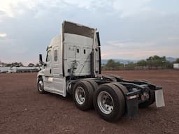 FREIGHTLINER Cascadia — foto 4