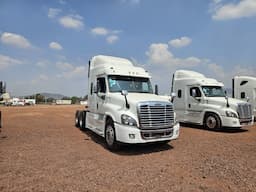 FREIGHTLINER Cascadia — foto 2