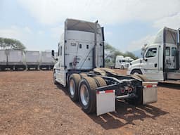 FREIGHTLINER Cascadia — foto 3