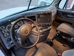 FREIGHTLINER Cascadia — foto 3