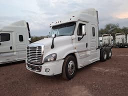 FREIGHTLINER Cascadia — foto 4