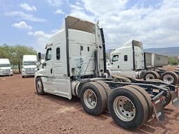 FREIGHTLINER Cascadia — foto 6