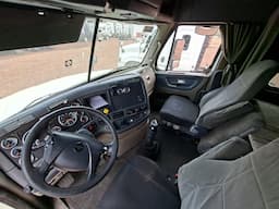 FREIGHTLINER Cascadia — foto 6