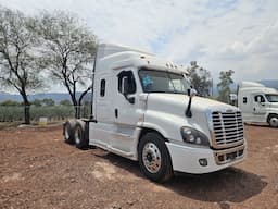 FREIGHTLINER Cascadia — foto 5