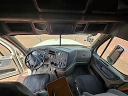 FREIGHTLINER Cascadia — foto 6