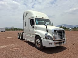 FREIGHTLINER Cascadia — foto 4