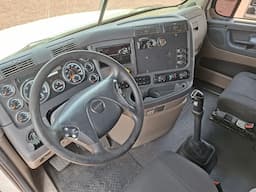FREIGHTLINER Cascadia — foto 8
