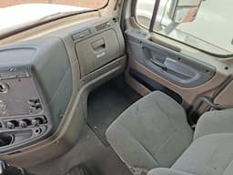 FREIGHTLINER Cascadia — foto 10