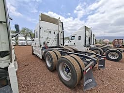 FREIGHTLINER Cascadia — foto 6