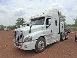 FREIGHTLINER Cascadia — foto 3