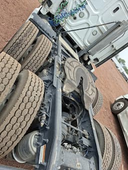 FREIGHTLINER Cascadia — foto 6
