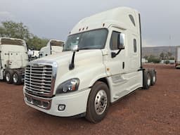 FREIGHTLINER Cascadia — foto 3