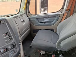 FREIGHTLINER Cascadia — foto 10