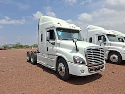 FREIGHTLINER Cascadia — foto 3